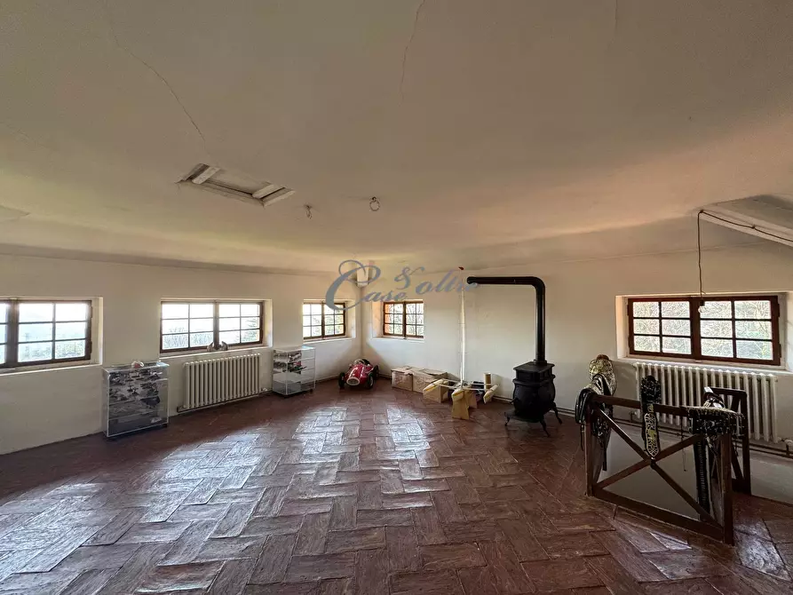Immagine 23 di Rustico / casale in vendita  in Via Bronno a Como