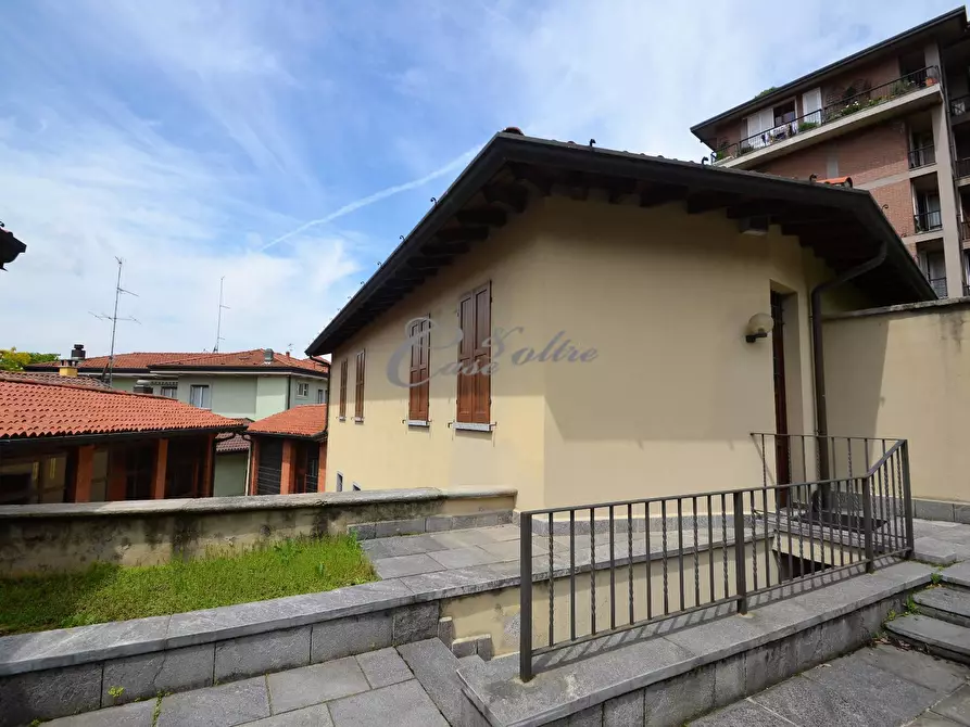 Immagine 8 di Palazzo in vendita  in Via Chiavelli a Cantù