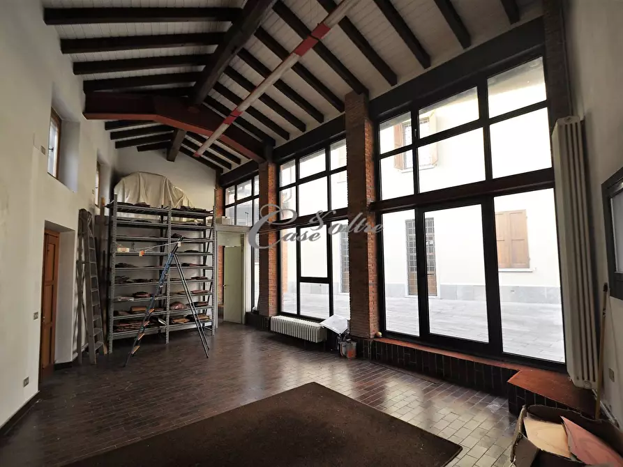 Immagine 11 di Palazzo in vendita  in Via Chiavelli a Cantù