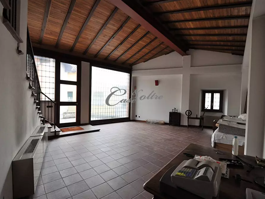 Immagine 15 di Palazzo in vendita  in Via Chiavelli a Cantù