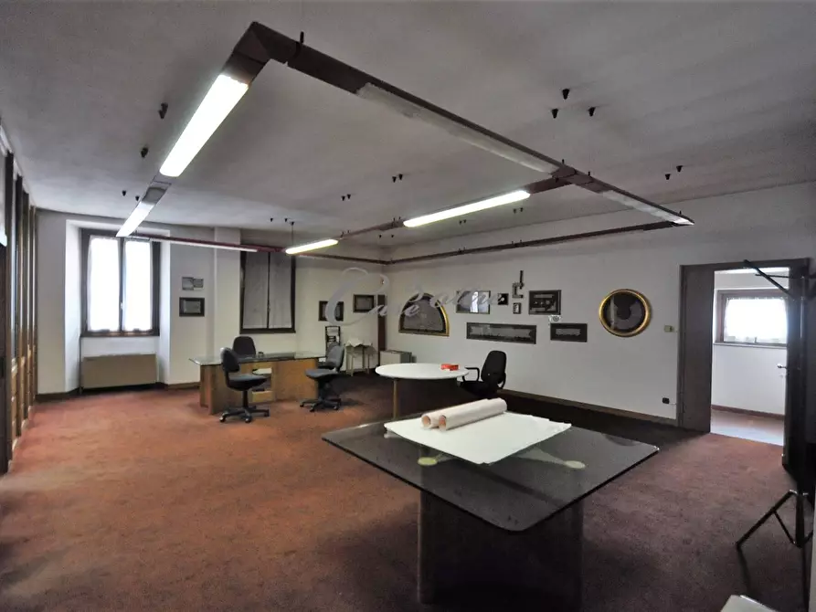 Immagine 18 di Palazzo in vendita  in Via Chiavelli a Cantù