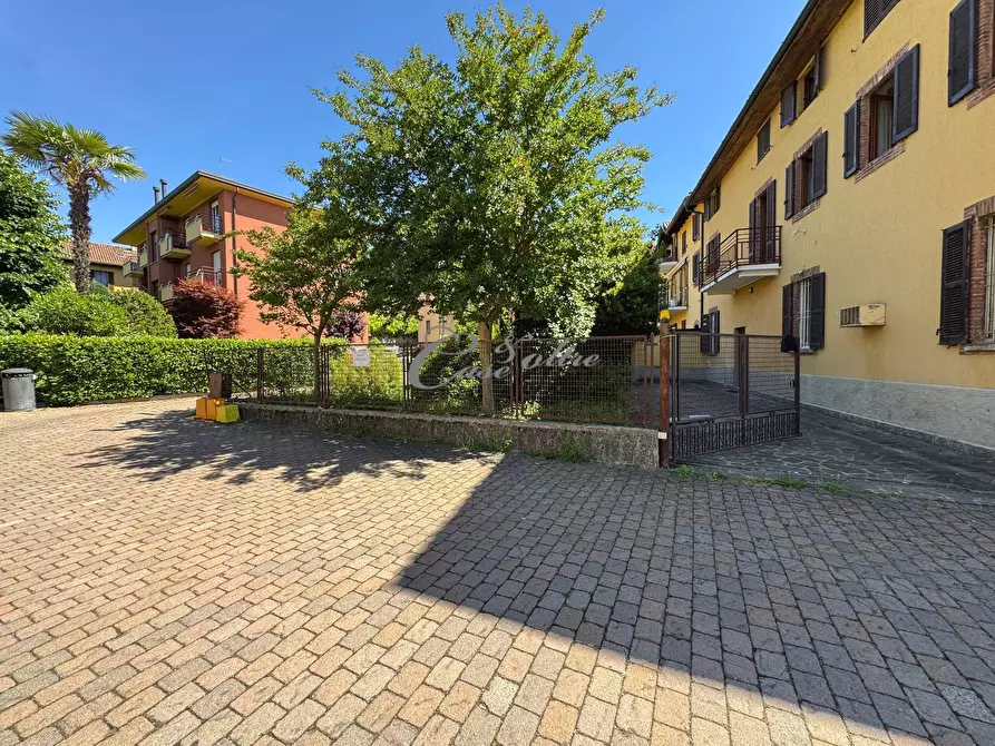Immagine 5 di Palazzo in vendita  in Via Paolo Airoldi a Arosio