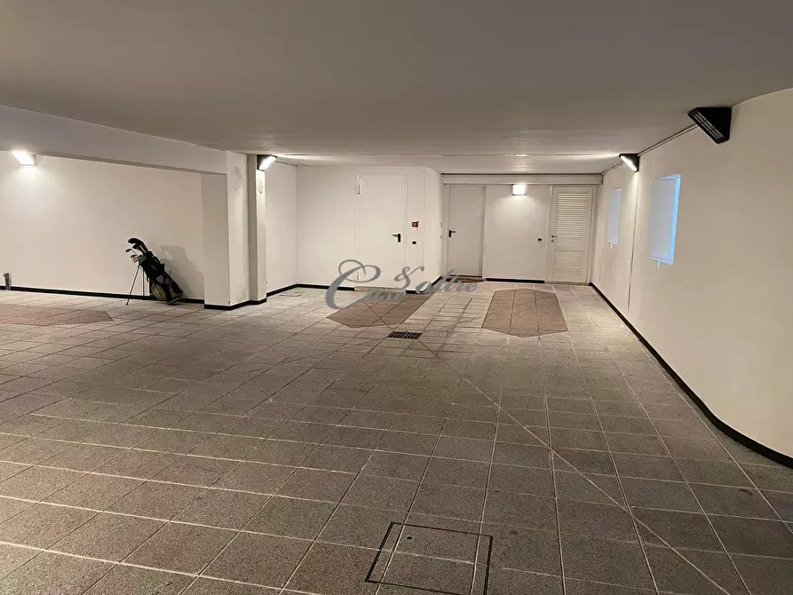 Immagine 25 di Villa in vendita  in Via Cervino a Cantù