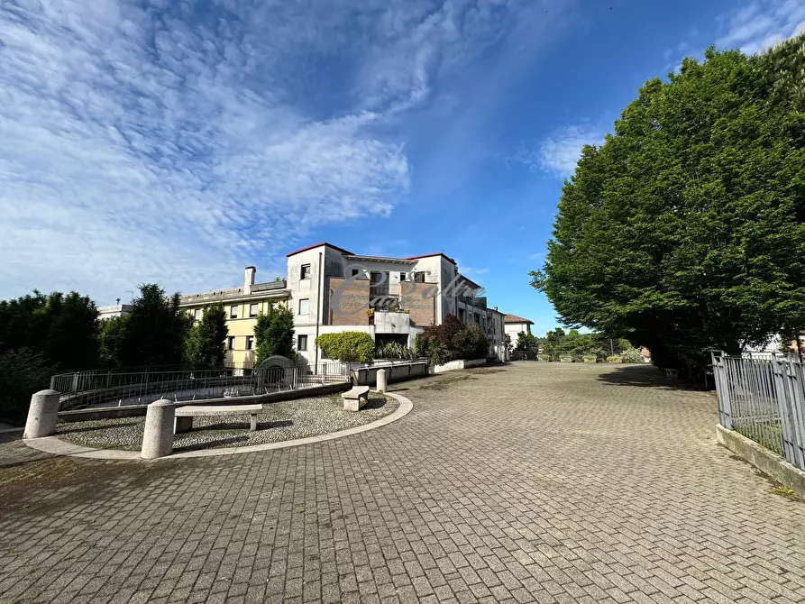 Immagine 3 di Appartamento in vendita  in Via della Ferriera a Arosio