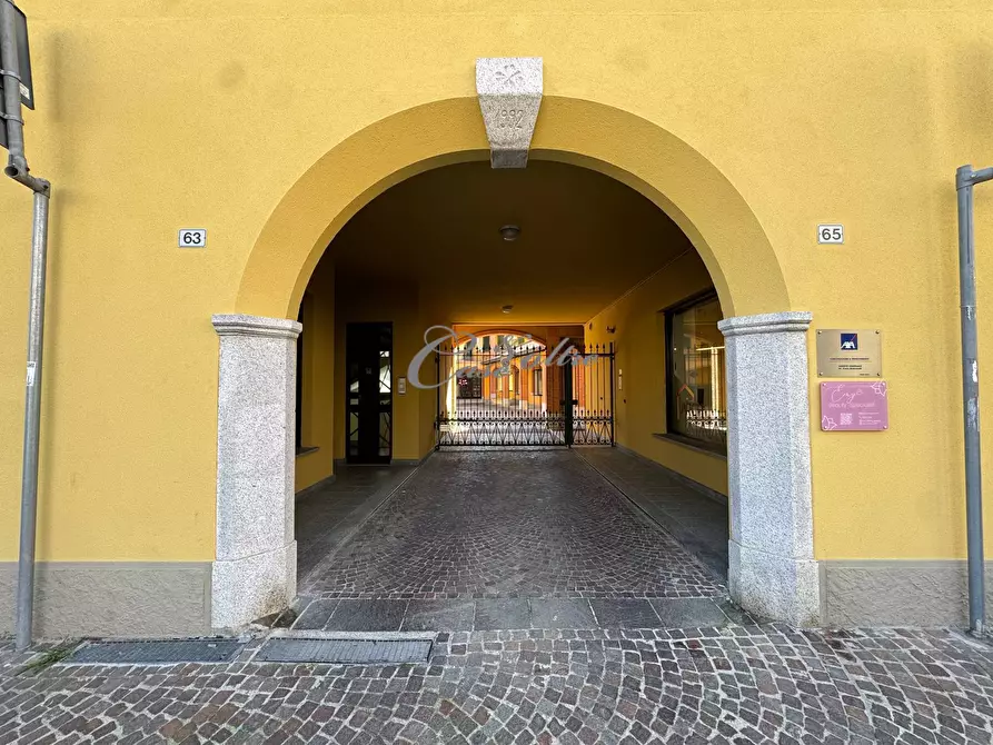 Immagine 4 di Box auto in vendita  in Via Scalabrini a Cermenate