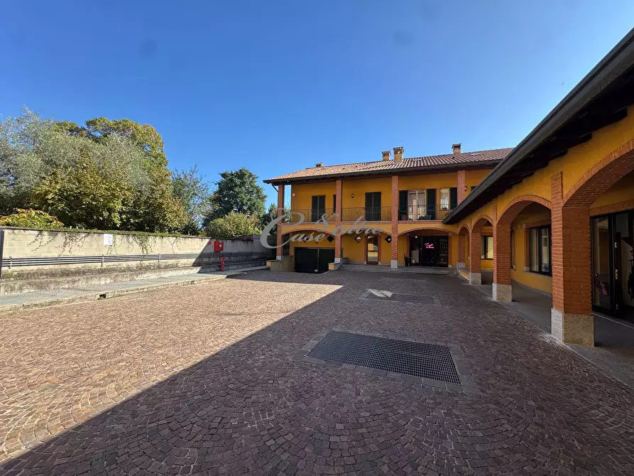 Immagine 2 di Box auto in vendita  in Via Scalabrini a Cermenate