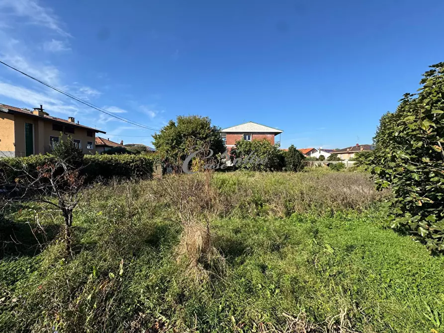 Immagine 4 di Terreno residenziale in vendita  in Via Lavezzari a Solbiate Con Cagno