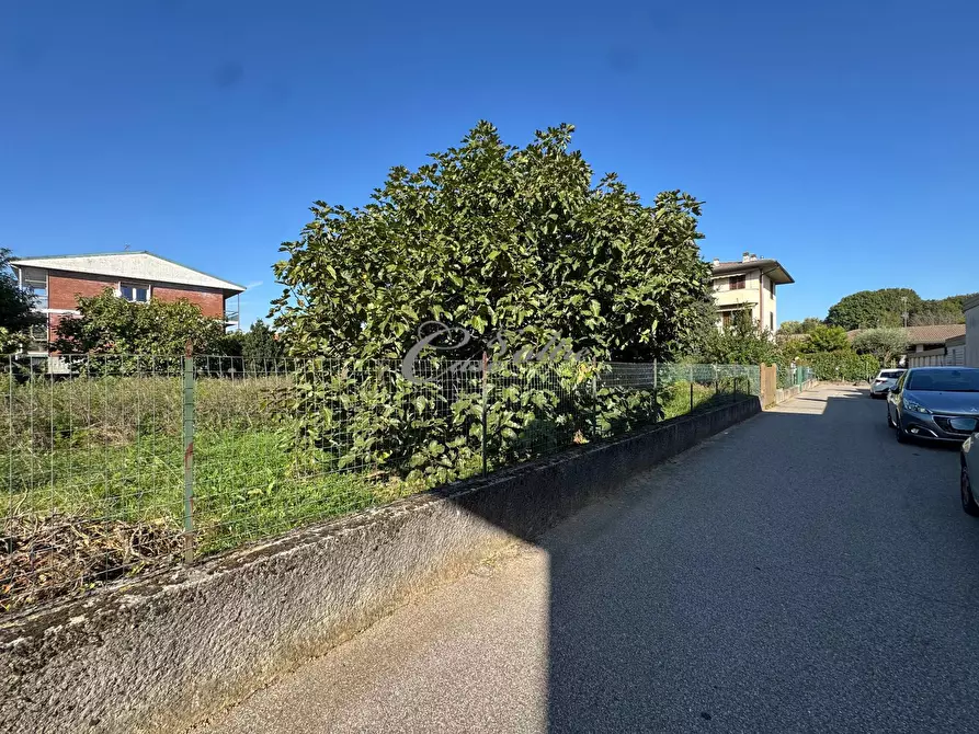 Immagine 6 di Terreno residenziale in vendita  in Via Lavezzari a Solbiate Con Cagno