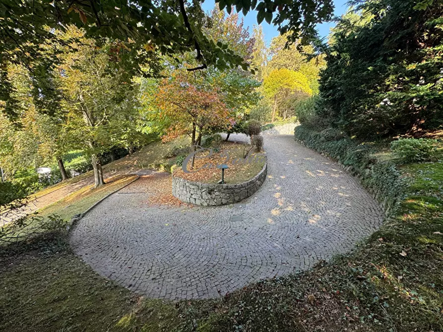 Immagine 5 di Villa in vendita  in Via del Ronco a Arosio