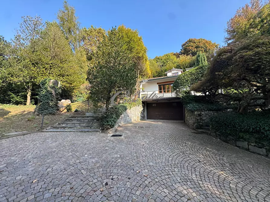 Immagine 6 di Villa in vendita  in Via del Ronco a Arosio