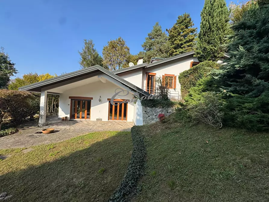Immagine 9 di Villa in vendita  in Via del Ronco a Arosio