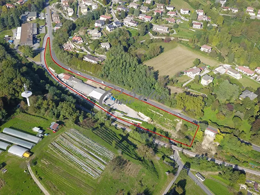 locale di sgombero in vendita a Solbiate con Cagno