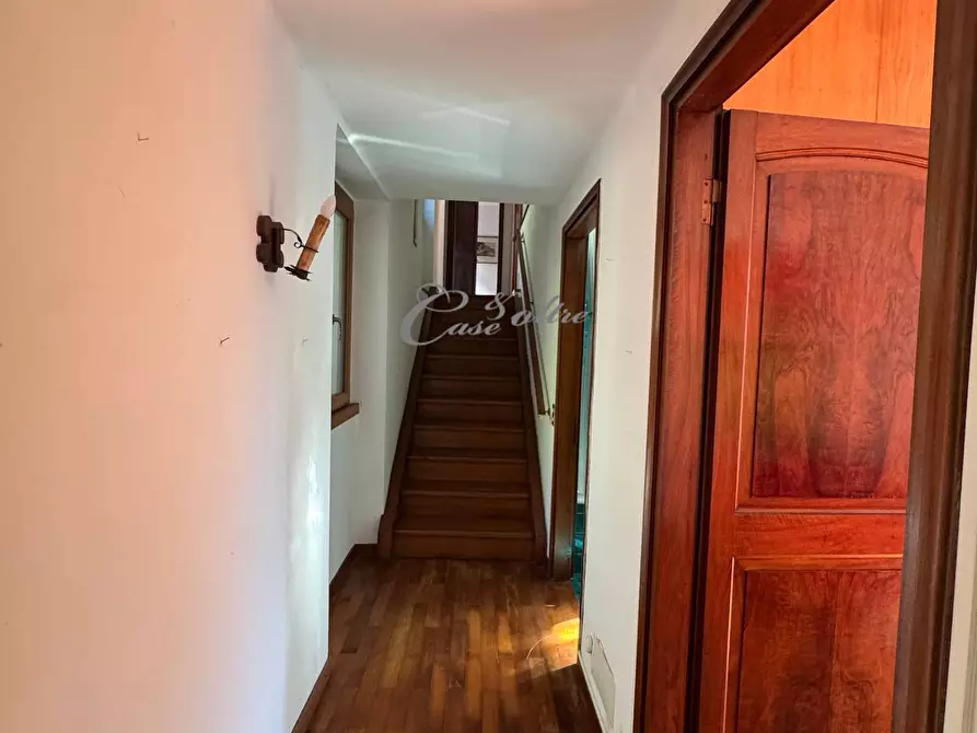 Immagine 22 di Villa in vendita  in Via del Ronco a Arosio