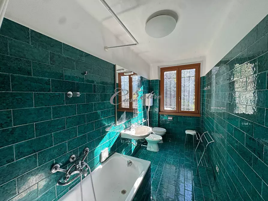 Immagine 23 di Villa in vendita  in Via del Ronco a Arosio