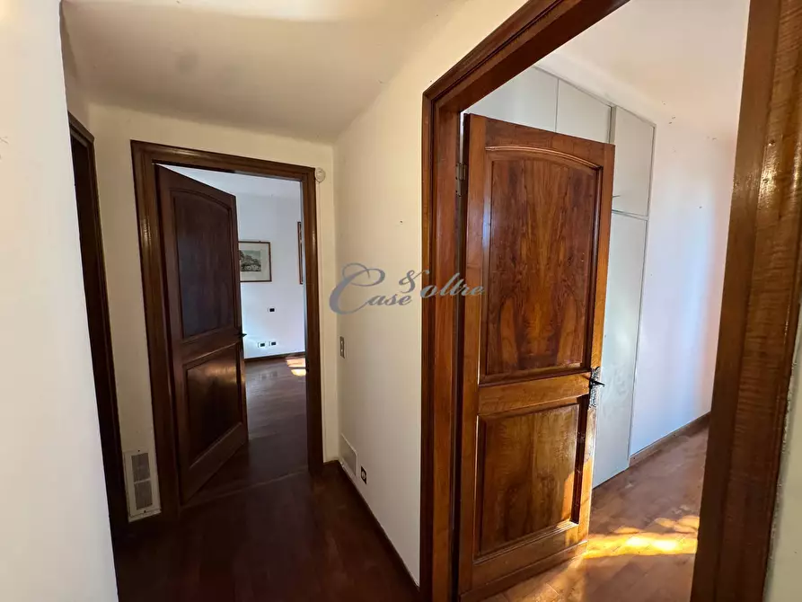 Immagine 24 di Villa in vendita  in Via del Ronco a Arosio