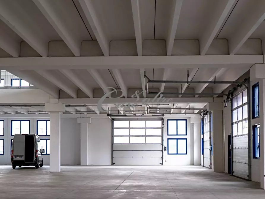 Immagine 9 di Capannone industriale in vendita  in Via Cervino a Arosio