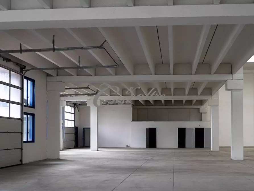 Immagine 8 di Capannone industriale in vendita  in Via Cervino a Arosio