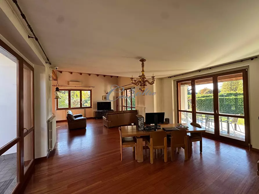 Immagine 10 di Villa in vendita  in Strada Privata delle Acacie a Arosio