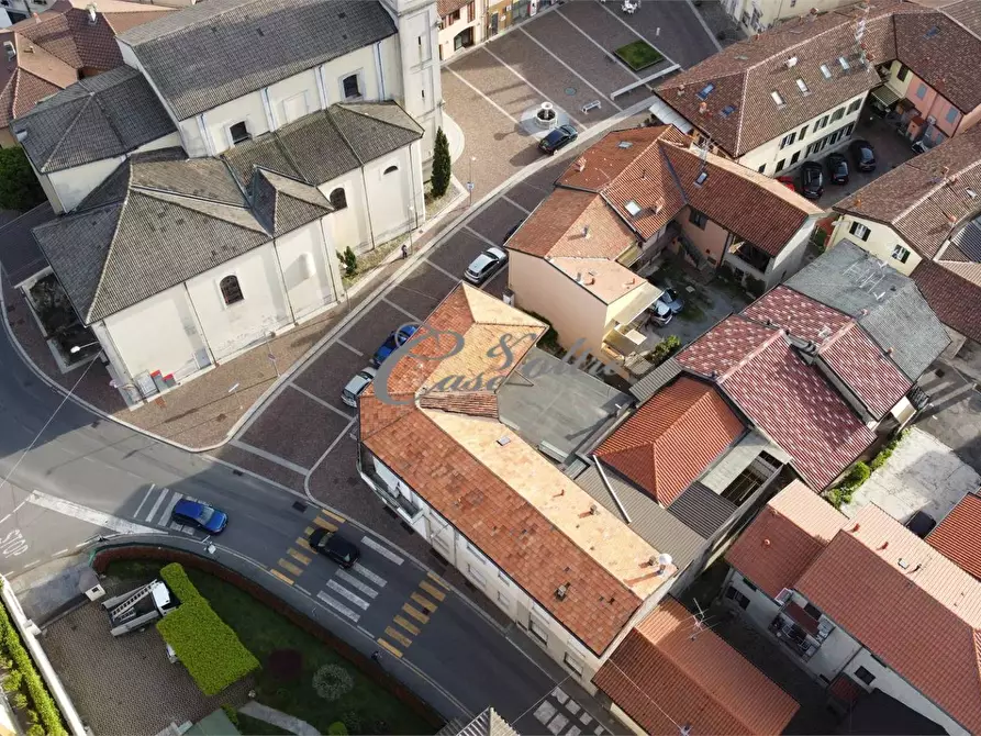 Immagine 4 di Casa semindipendente in vendita  in Piazza Umberto I a Arosio