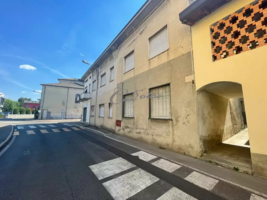 Immagine 10 di Casa semindipendente in vendita  in Piazza Umberto I a Arosio