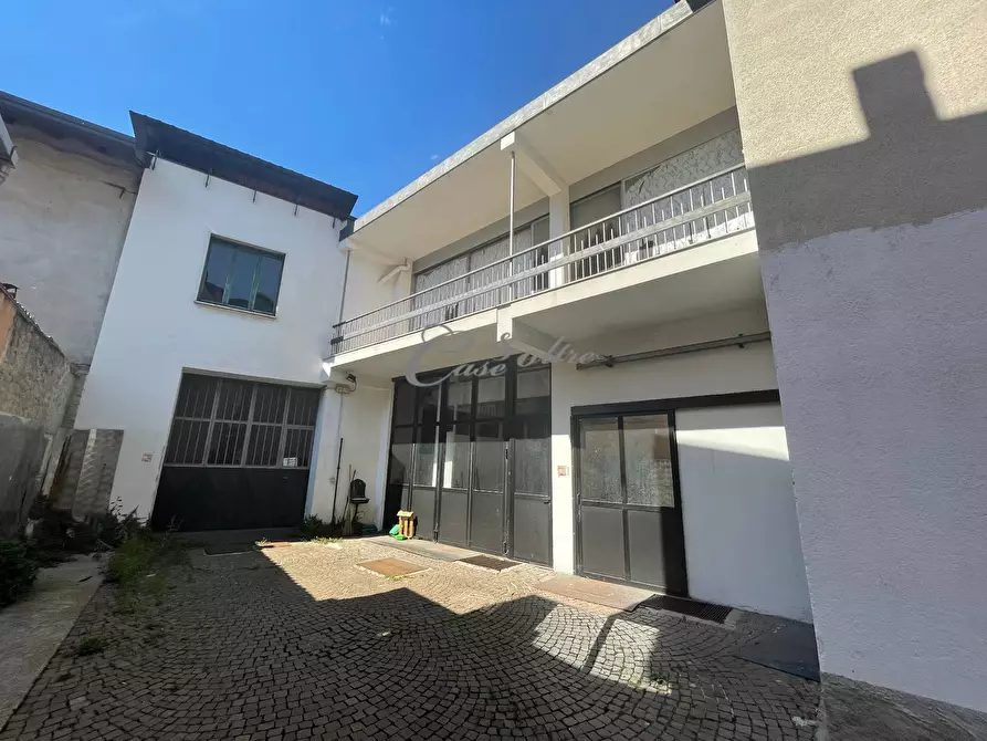 Immagine 12 di Casa semindipendente in vendita  in Piazza Umberto I a Arosio