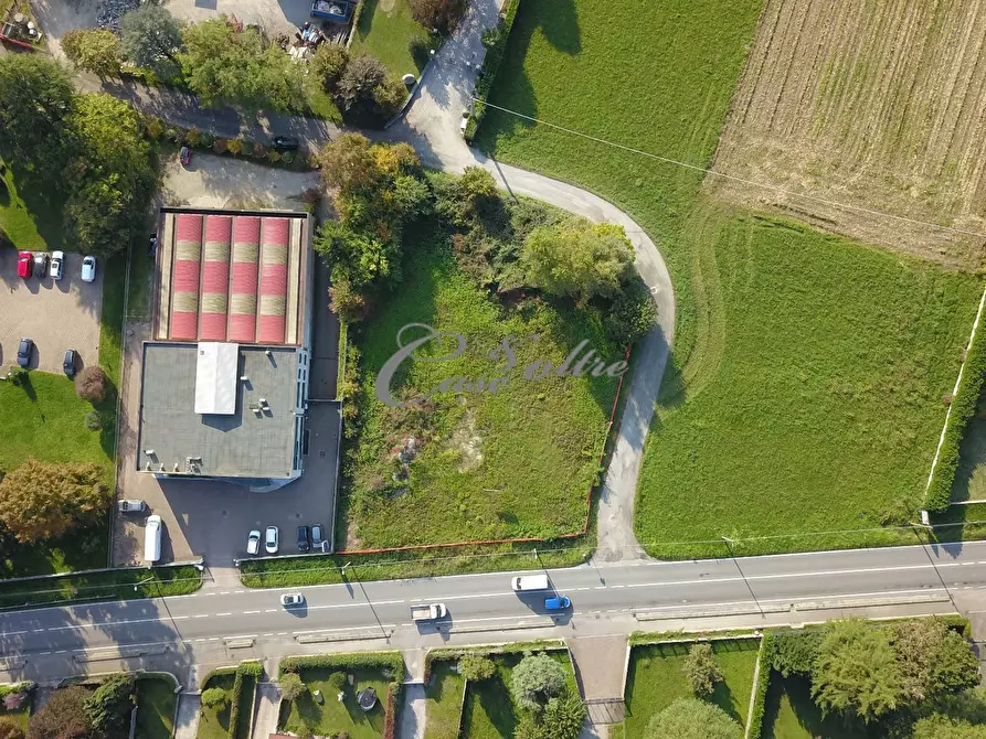 Immagine 7 di Locale commerciale in vendita  in Via dei Pini a Solbiate Con Cagno