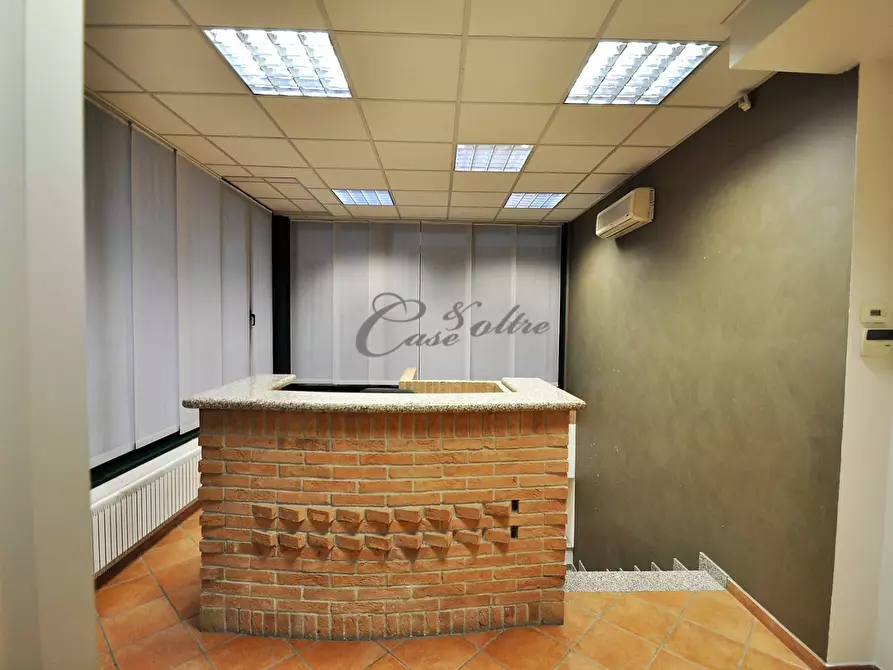 Immagine 5 di Negozio in affitto  in Via Don Luigi Meroni a Arosio