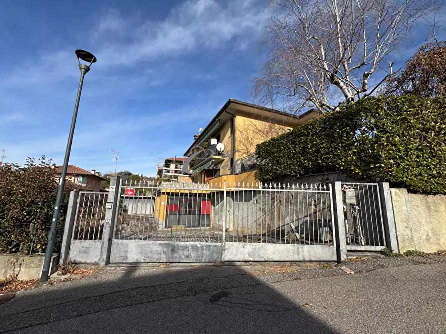 Immagine 8 di Laboratorio in vendita  in Via Fiume a Solbiate Con Cagno