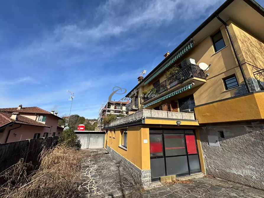 Immagine 1 di Laboratorio in vendita  in Via Fiume a Solbiate Con Cagno