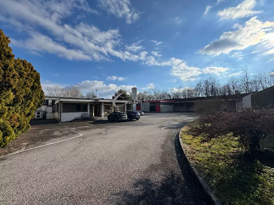 Immagine 5 di Capannone industriale in vendita  in Via Milano a Cantù