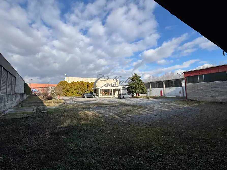 Immagine 7 di Capannone industriale in vendita  in Via Milano a Cantù