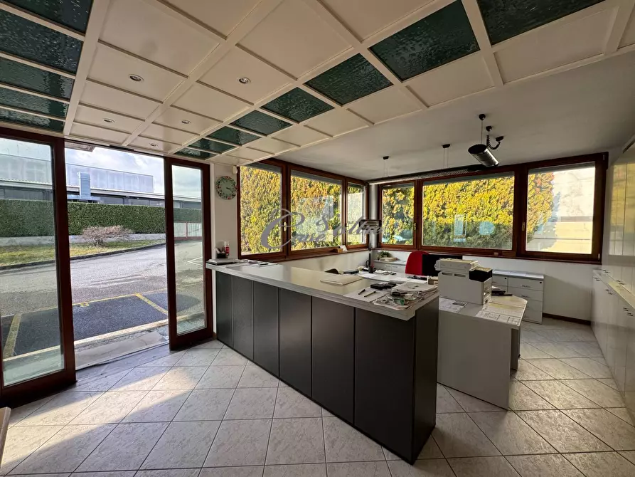 Immagine 9 di Capannone industriale in vendita  in Via Milano a Cantù