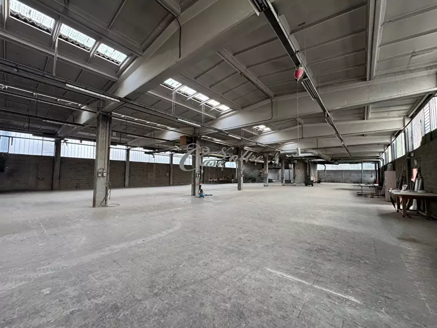 Immagine 14 di Capannone industriale in vendita  in Via Milano a Cantù