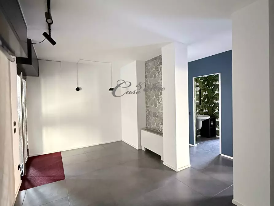 Immagine 3 di Ufficio in affitto  in Piazza Castello a Arosio