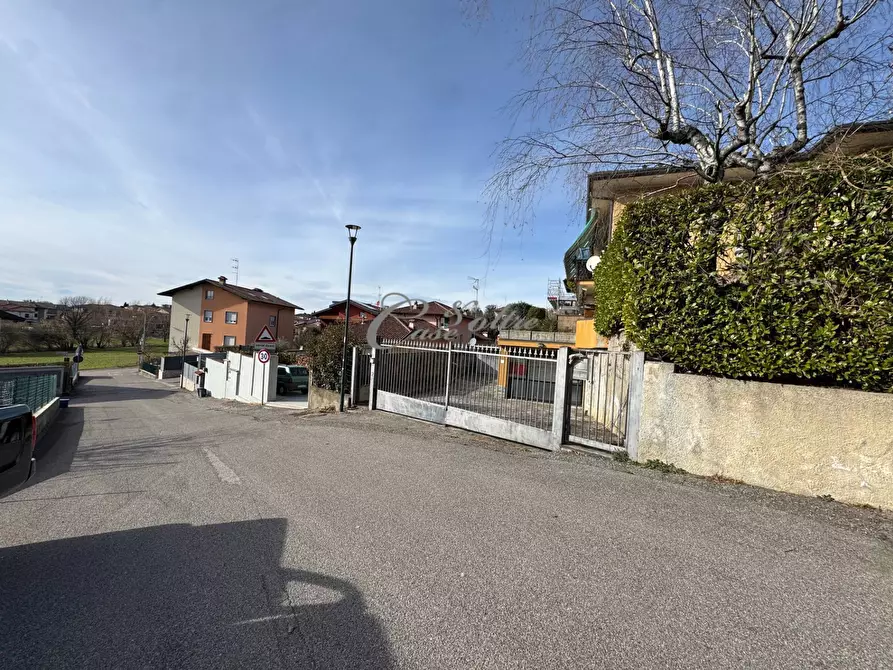 Immagine 4 di Laboratorio in vendita  in Via Fiume a Solbiate Con Cagno