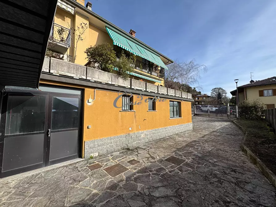 Immagine 7 di Magazzino in vendita  in Via Fiume a Solbiate Con Cagno