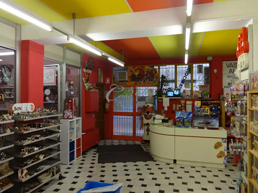 Immagine 6 di Locale commerciale in vendita  in Via Giuseppe Giusti a Varese