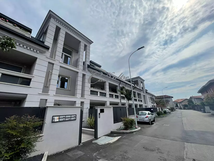 Immagine 8 di Box auto in vendita  in Via Monte Bisbino a Seregno