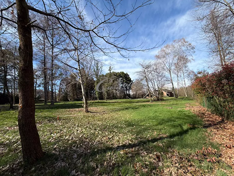 Immagine 12 di Terreno residenziale in vendita  in Via Dei Colli a Solbiate Con Cagno