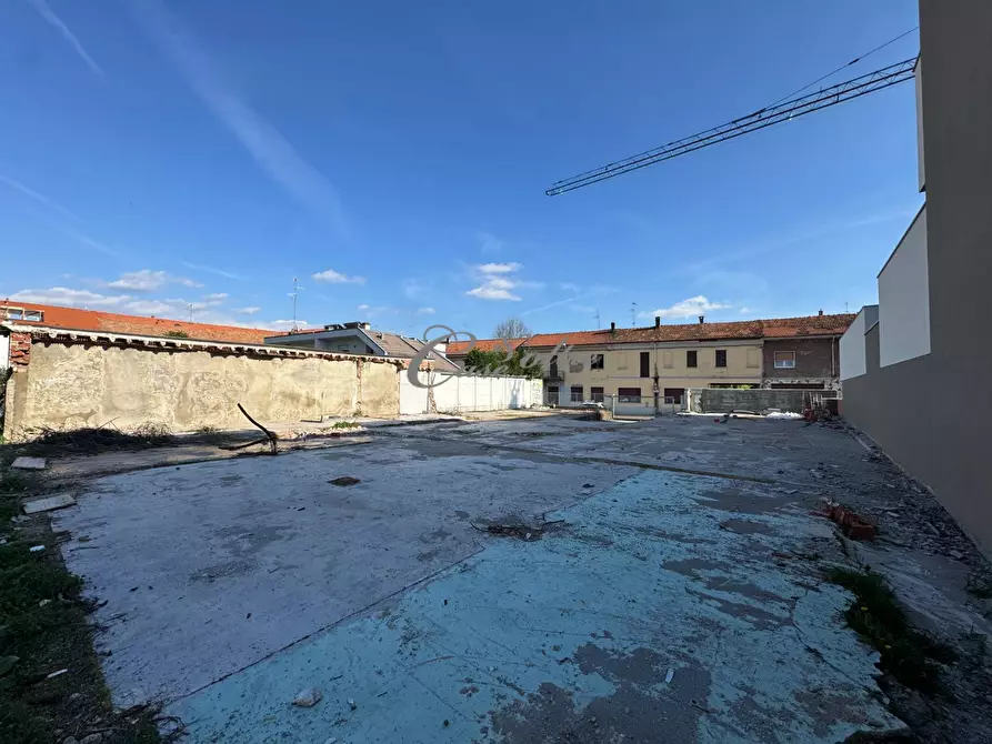 Immagine 4 di Terreno residenziale in vendita  in Via Fratelli Porro a Barlassina