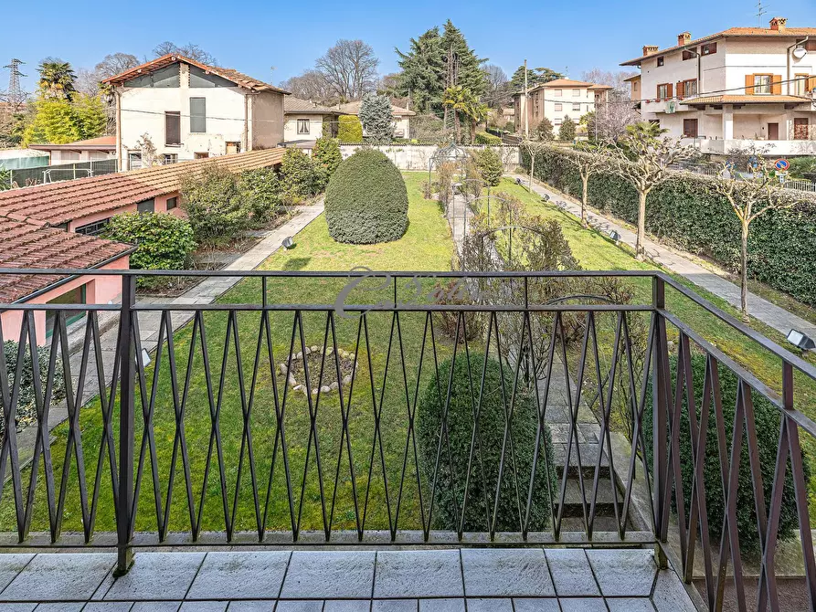 Immagine 2 di Appartamento in vendita  in Via Como a Arosio