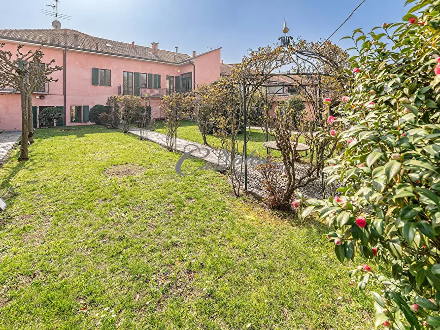 Immagine 4 di Casa semindipendente in vendita  in Via Como a Arosio