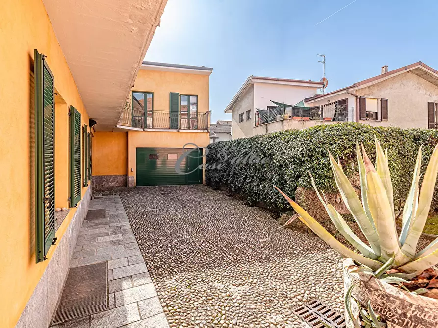 Immagine 11 di Casa semindipendente in vendita  in Via Como a Arosio