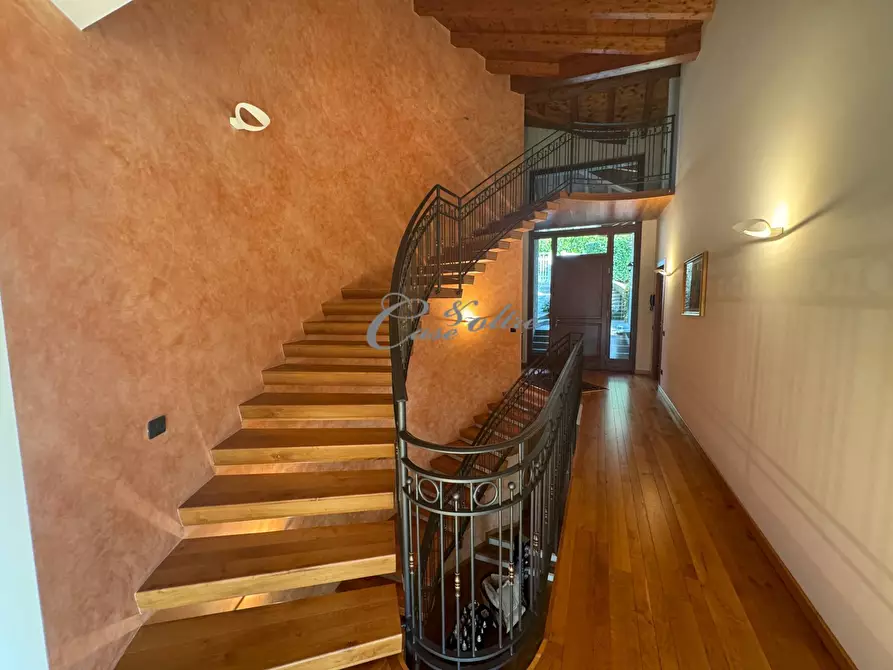 Immagine 12 di Villa in vendita  in Strada Privata del Golf a Olgiate Comasco