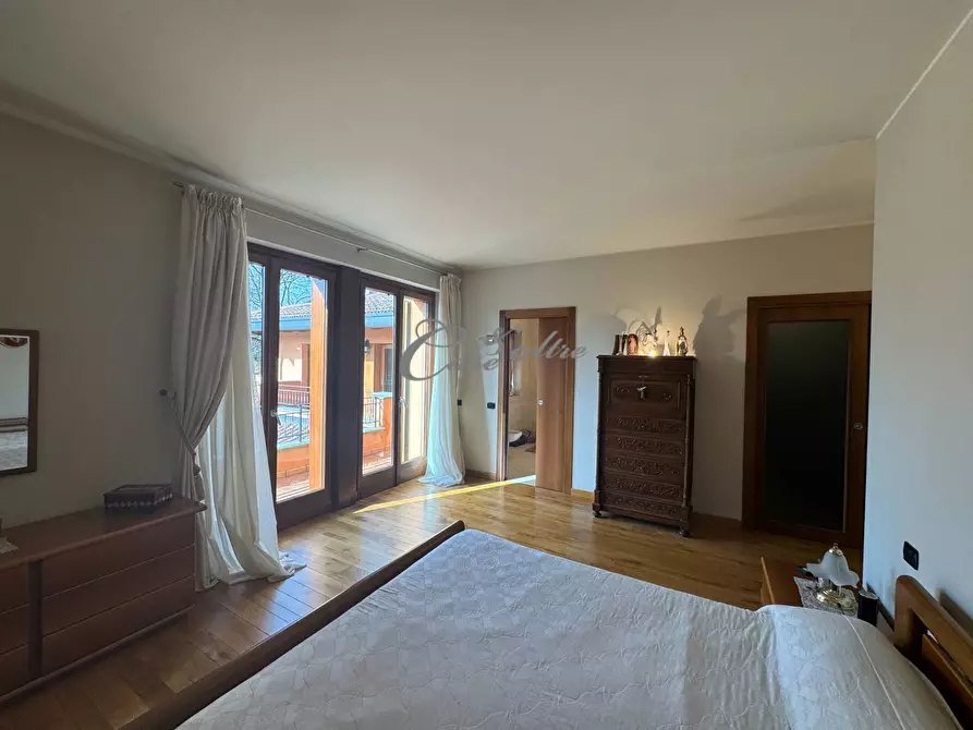 Immagine 18 di Villa in vendita  in Strada Privata del Golf a Olgiate Comasco