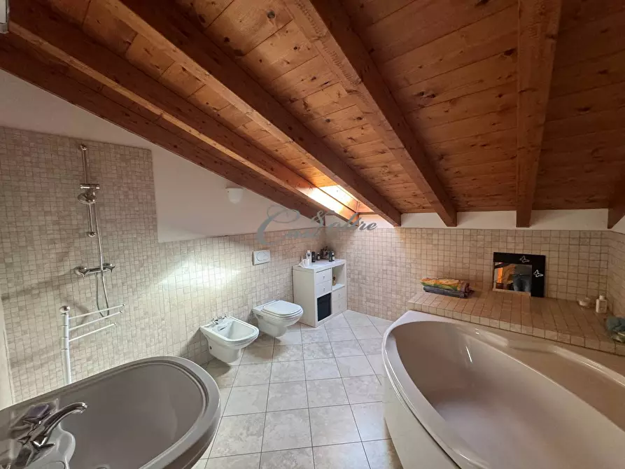 Immagine 29 di Villa in vendita  in Strada Privata del Golf a Olgiate Comasco