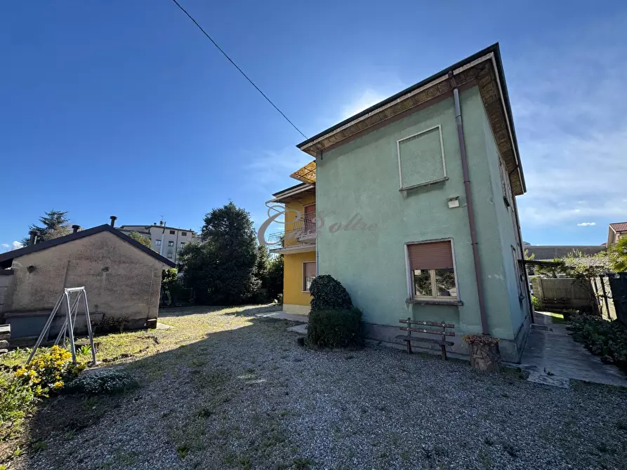 Immagine 5 di Casa indipendente in vendita  in Via Antonio Stoppani a Mariano Comense