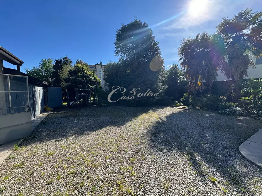 Immagine 6 di Casa indipendente in vendita  in Via Antonio Stoppani a Mariano Comense