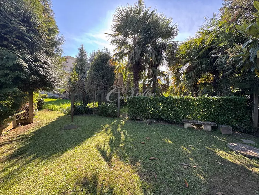 Immagine 7 di Casa indipendente in vendita  in Via Antonio Stoppani a Mariano Comense