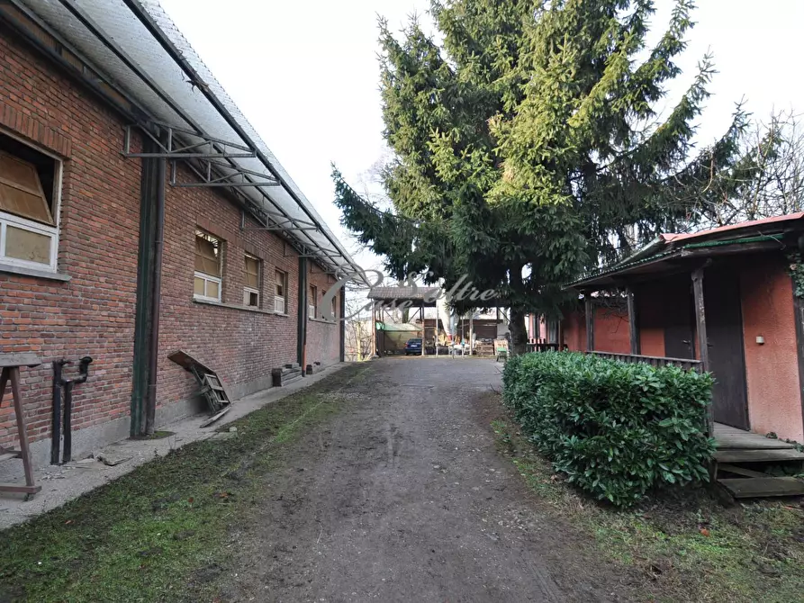 Immagine 18 di Rustico / casale in vendita  in Via Como a Arosio